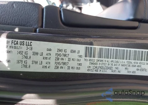 2018 Jeep Grand Cherokee Laredo E 4X4 из США, поврежденный, VIN 1C4RJFAG9JC334921